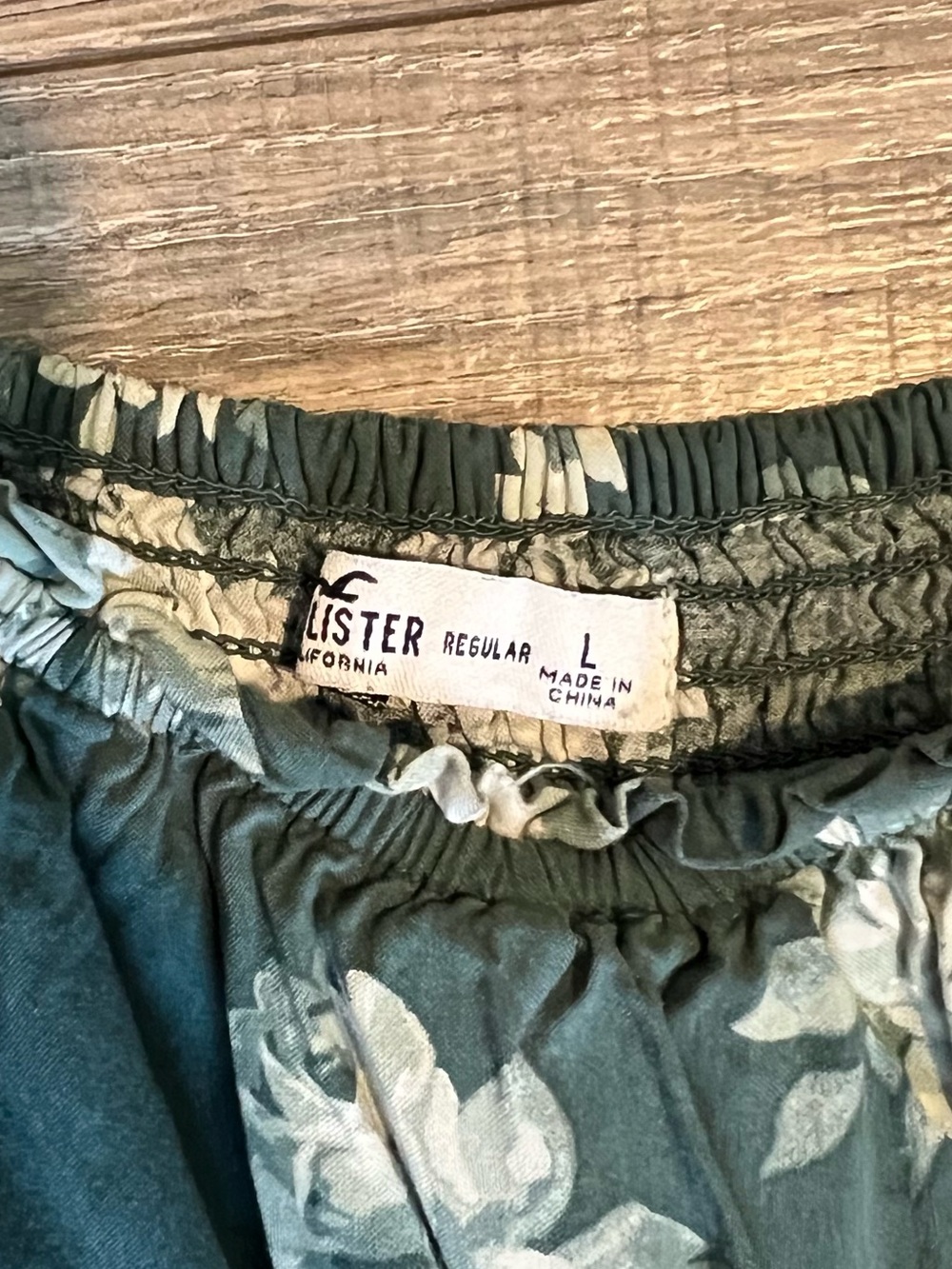 Hollister Green Maxi Skirt with White Floral Print - Picture 2 of 2